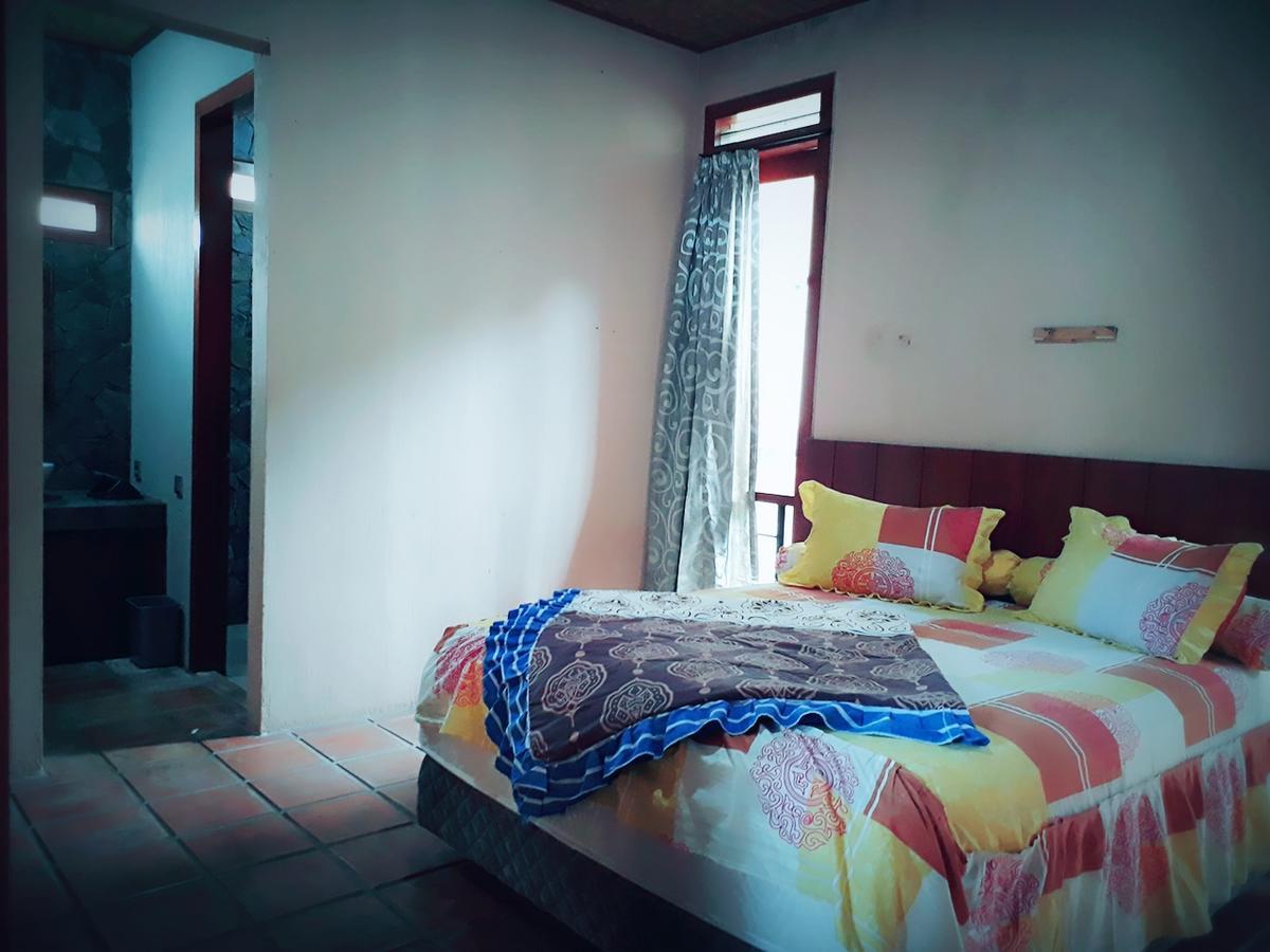 Villa Bukit Danau 芝巴纳斯 外观 照片