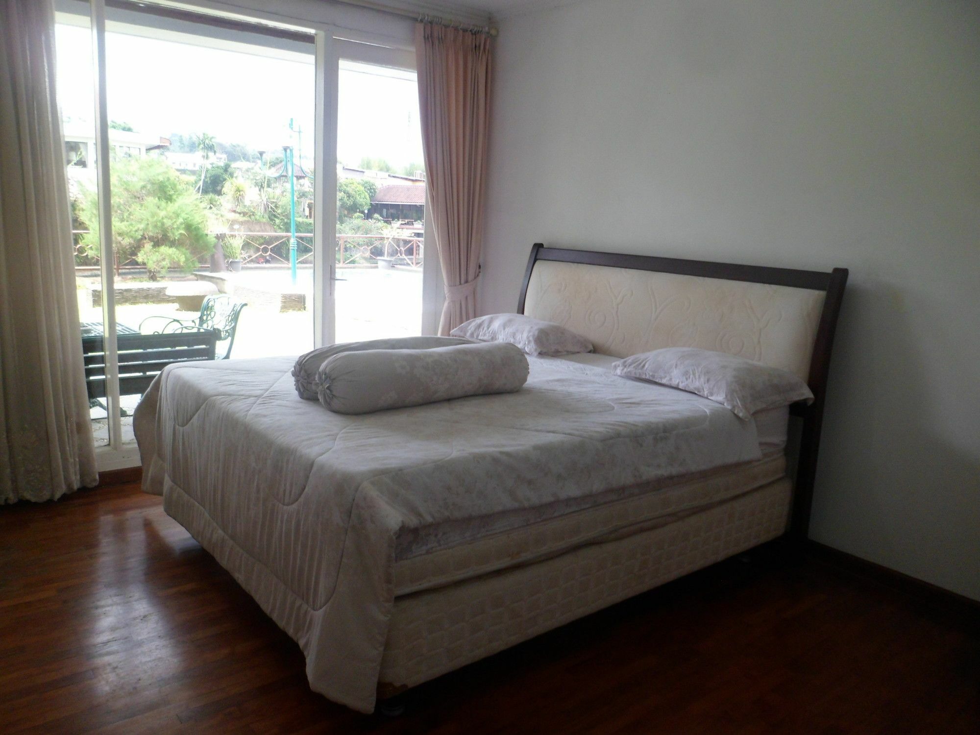 Villa Bukit Danau 芝巴纳斯 外观 照片