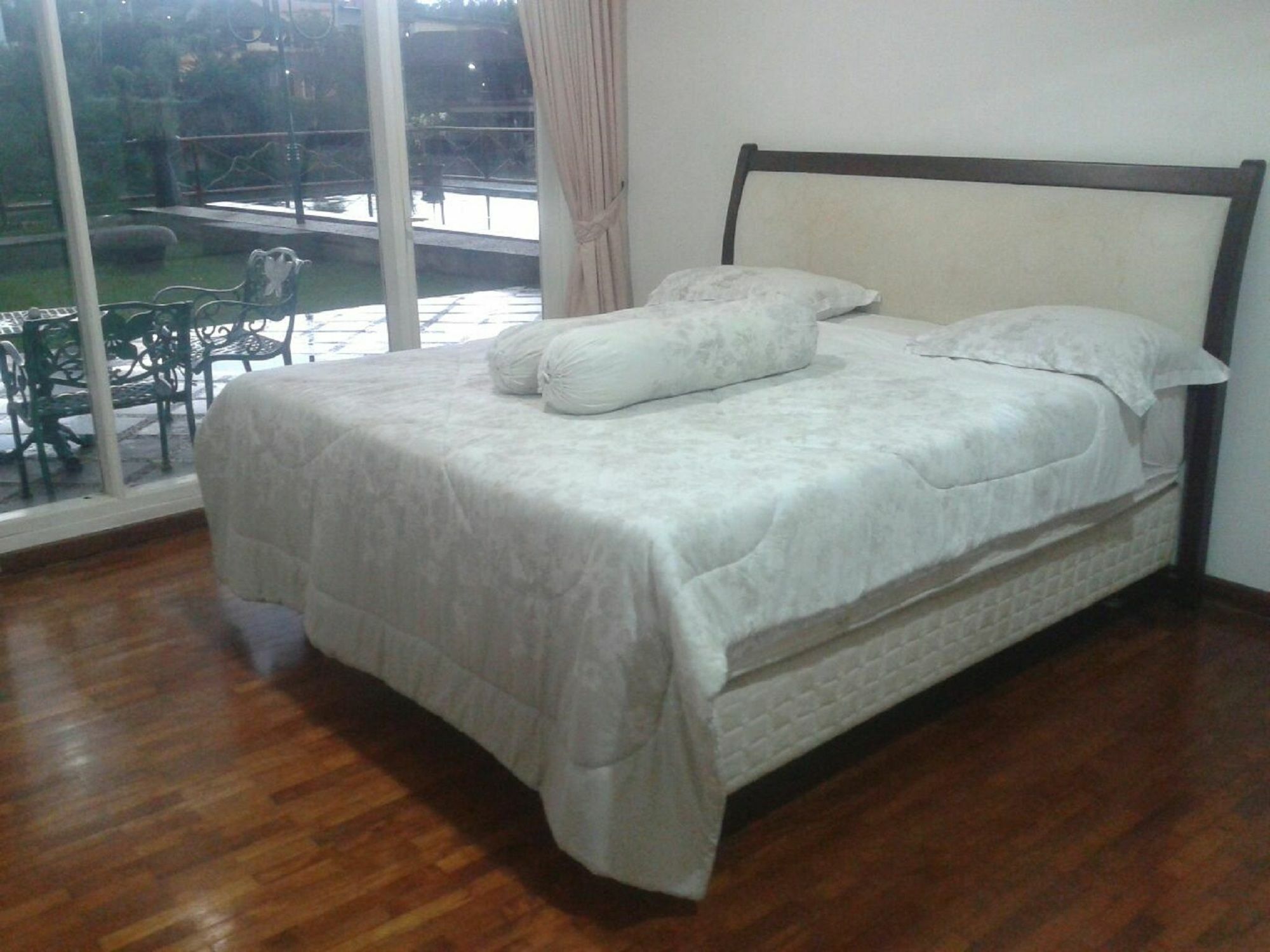 Villa Bukit Danau 芝巴纳斯 外观 照片