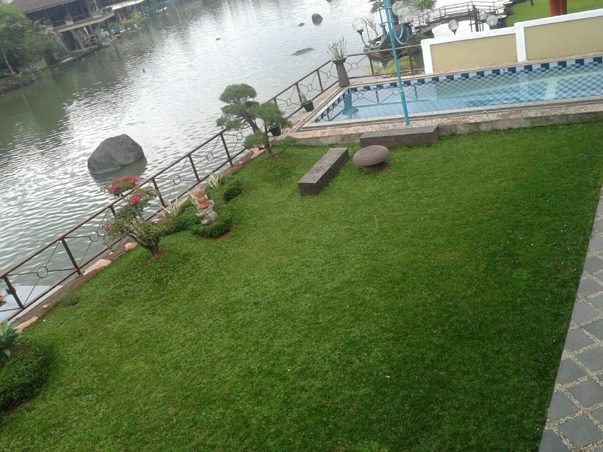 Villa Bukit Danau 芝巴纳斯 外观 照片