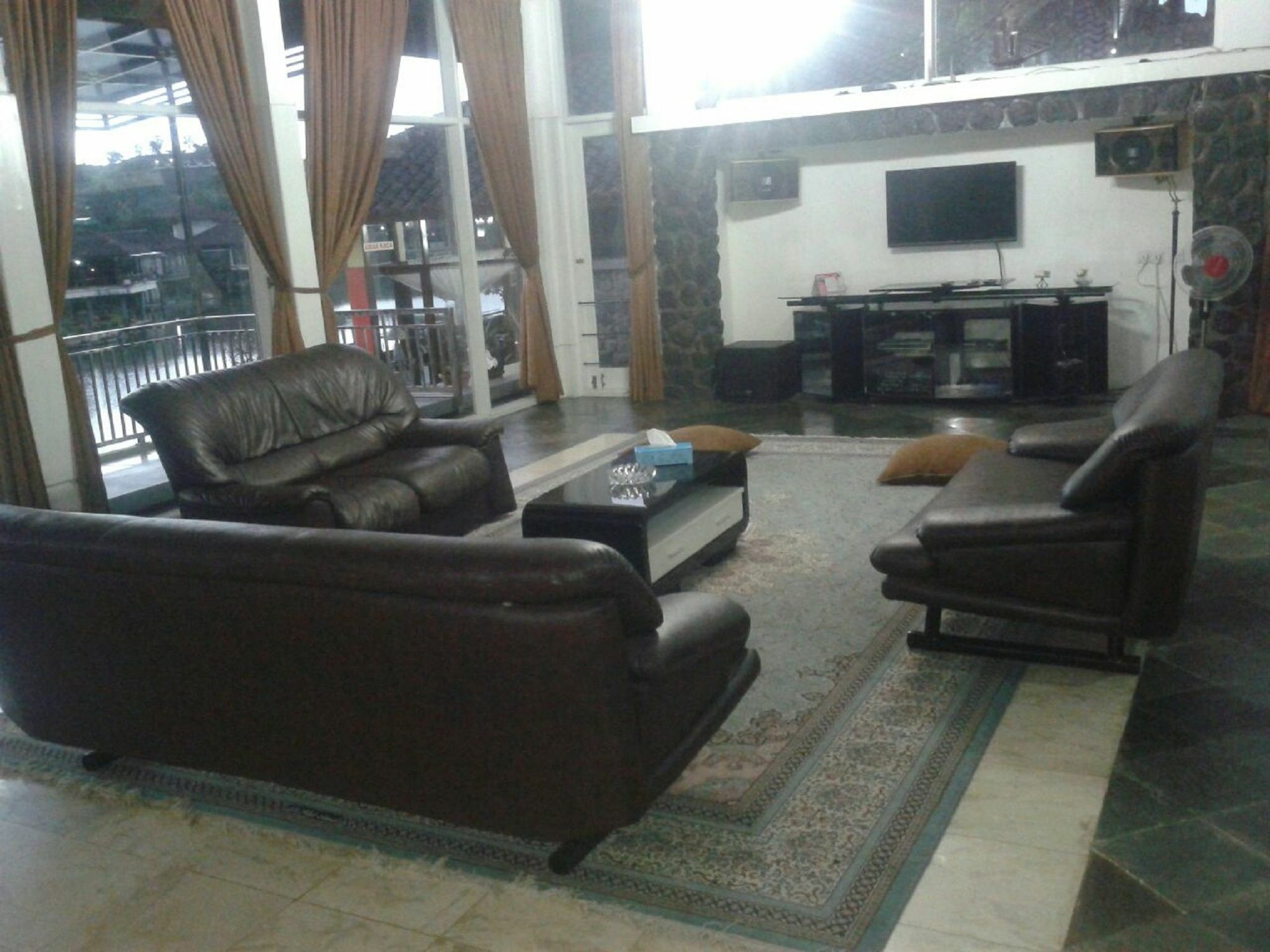 Villa Bukit Danau 芝巴纳斯 外观 照片