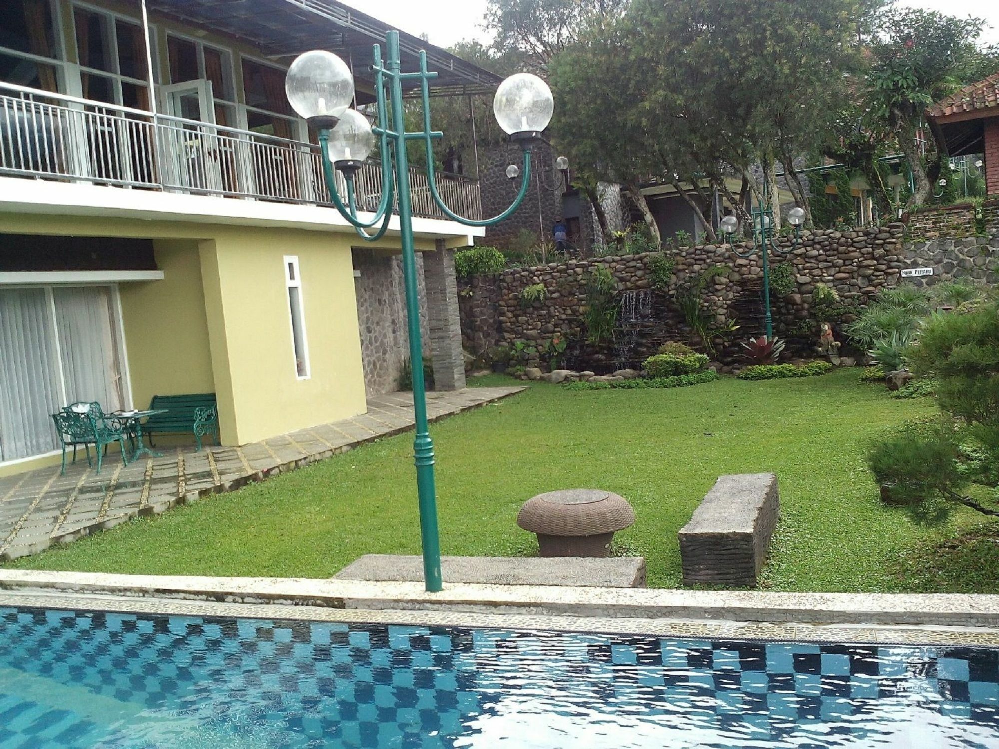 Villa Bukit Danau 芝巴纳斯 外观 照片