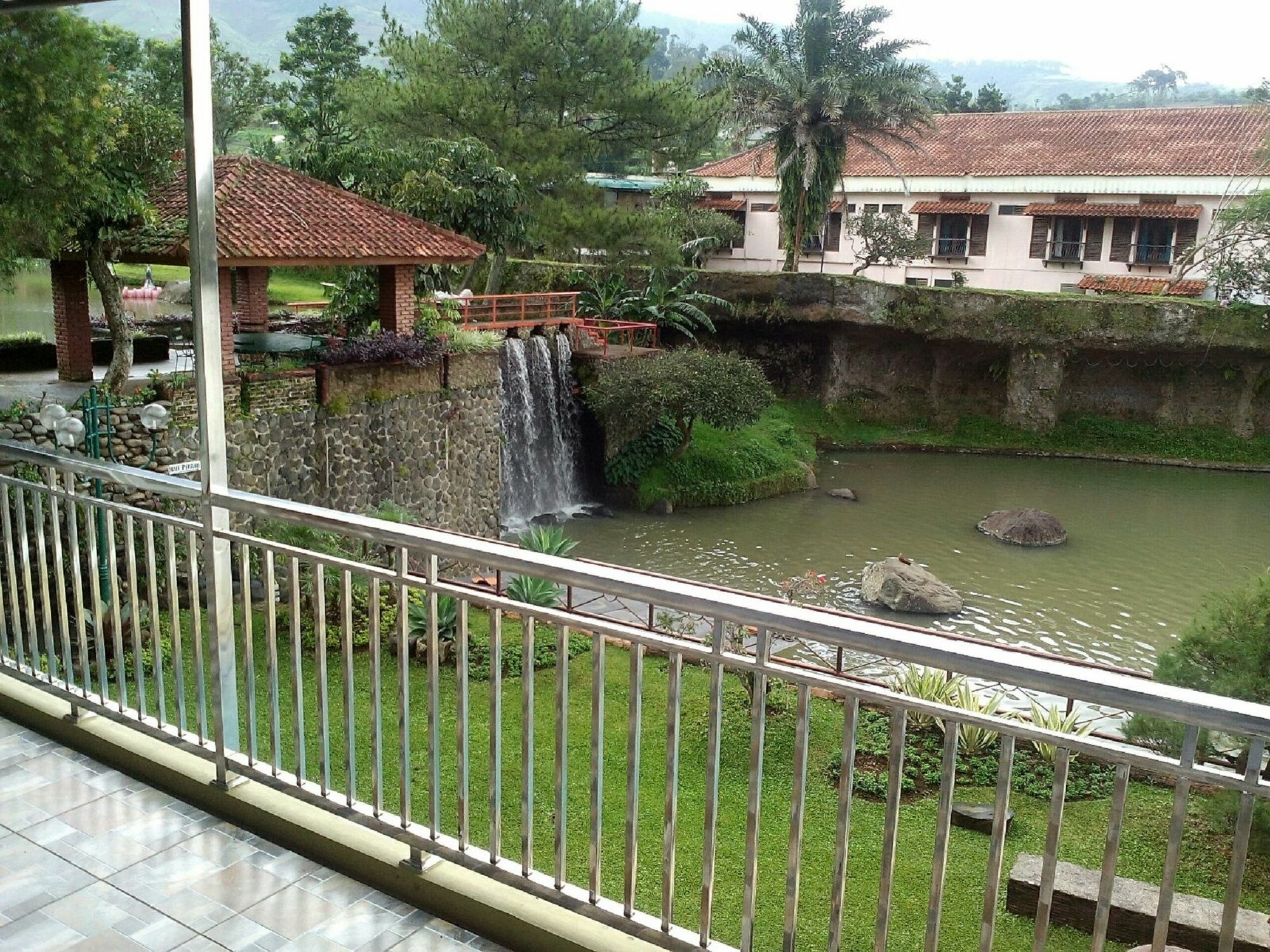 Villa Bukit Danau 芝巴纳斯 外观 照片
